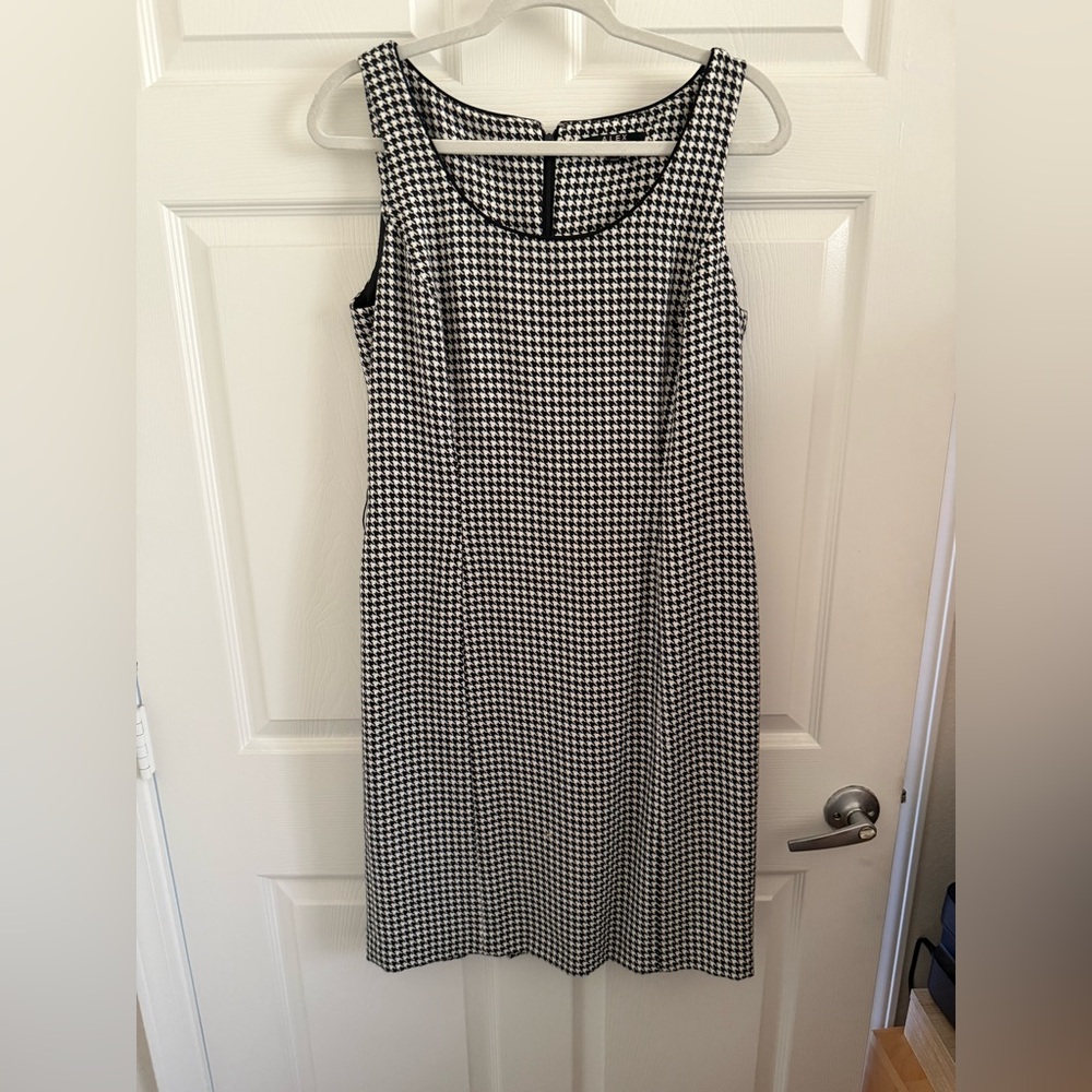 Cute little B&W Houndstooth Dress